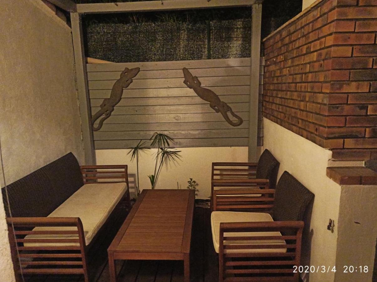 Secret Garden - Chez Gilles Et Tra - Maison D Hote -T2 Super Mignon, Neuf Et Independant , Dans Cadre Agreable Et Zen Valergues Ngoại thất bức ảnh